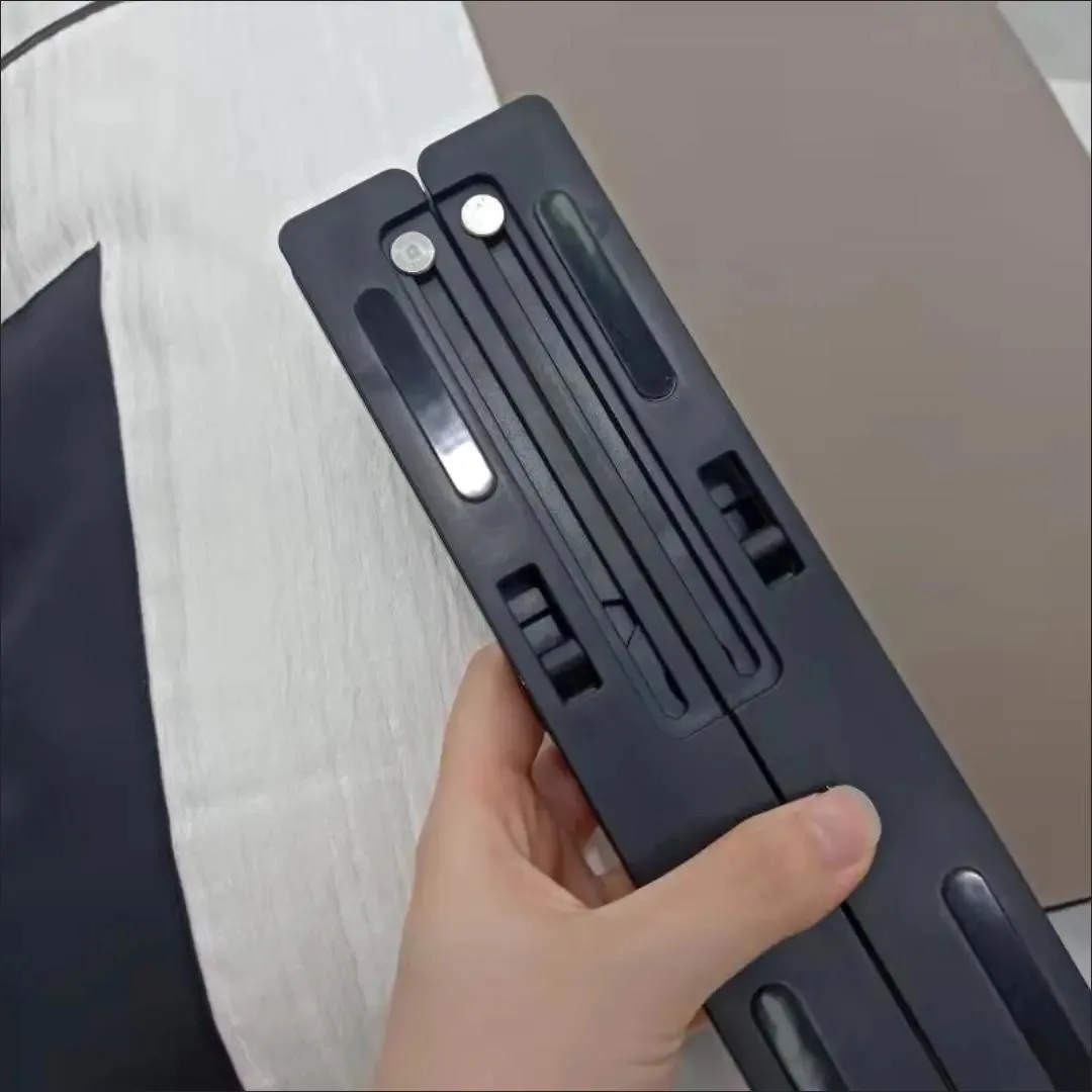 ปรับหลายมุมแท็บเล็ตโทรศัพท์แบบพกพาและพับได้แท็บเล็ต Riser Universal Desk สำหรับโทรศัพท์มือถือ