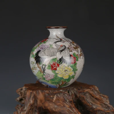 

Exquisite Famille Rose (Fu Shou Tu. Small Pot) Antique Porcelain Handicraft