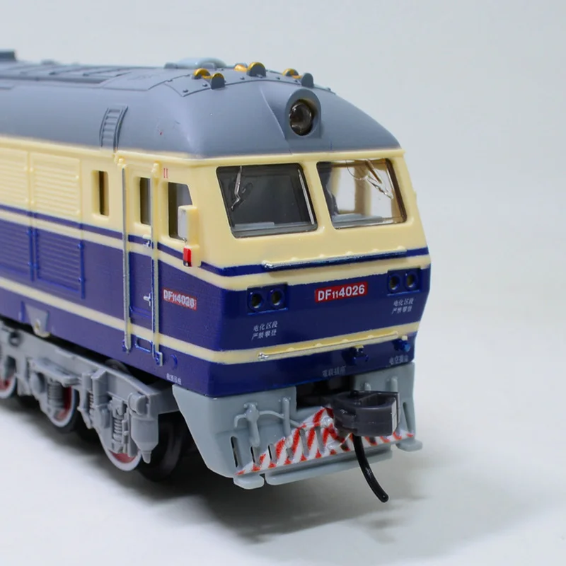 China Dongfeng Super Long Simulation Electric Track Steam Green Leather Train Model Children's Toy Gift Display