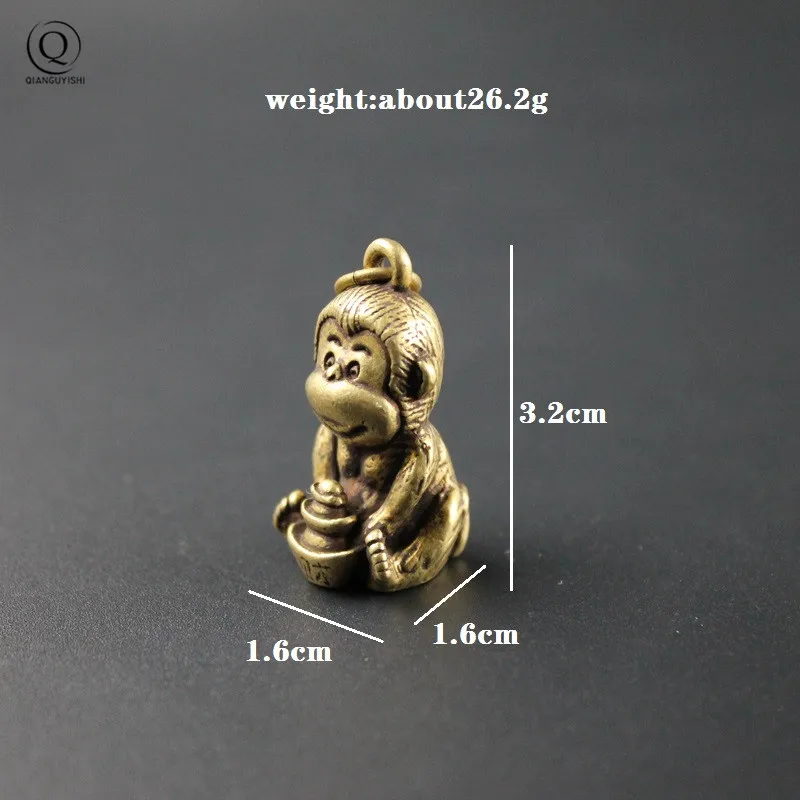 Antique Brass Monkey Holding Ingot Pendants for Keychains Accessories Copper Chinese Zodiac Monkey Figurines Car Key Chain Rings