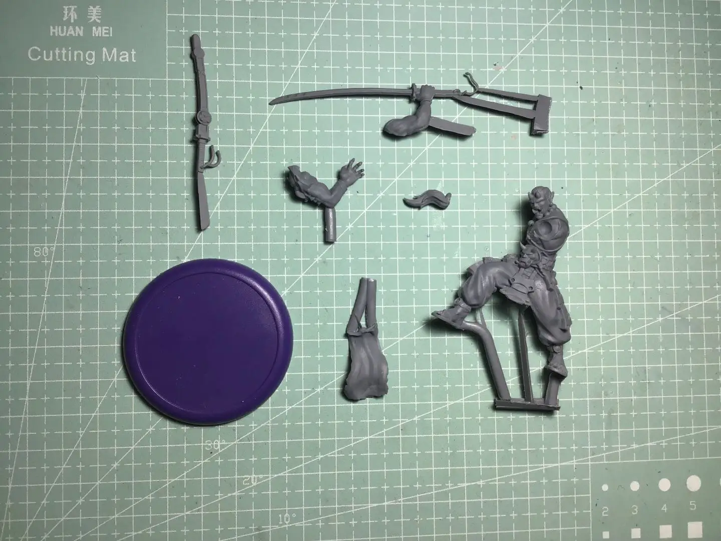 50mm base, Resin Model Figure GK, Unassembled and unpainted kit