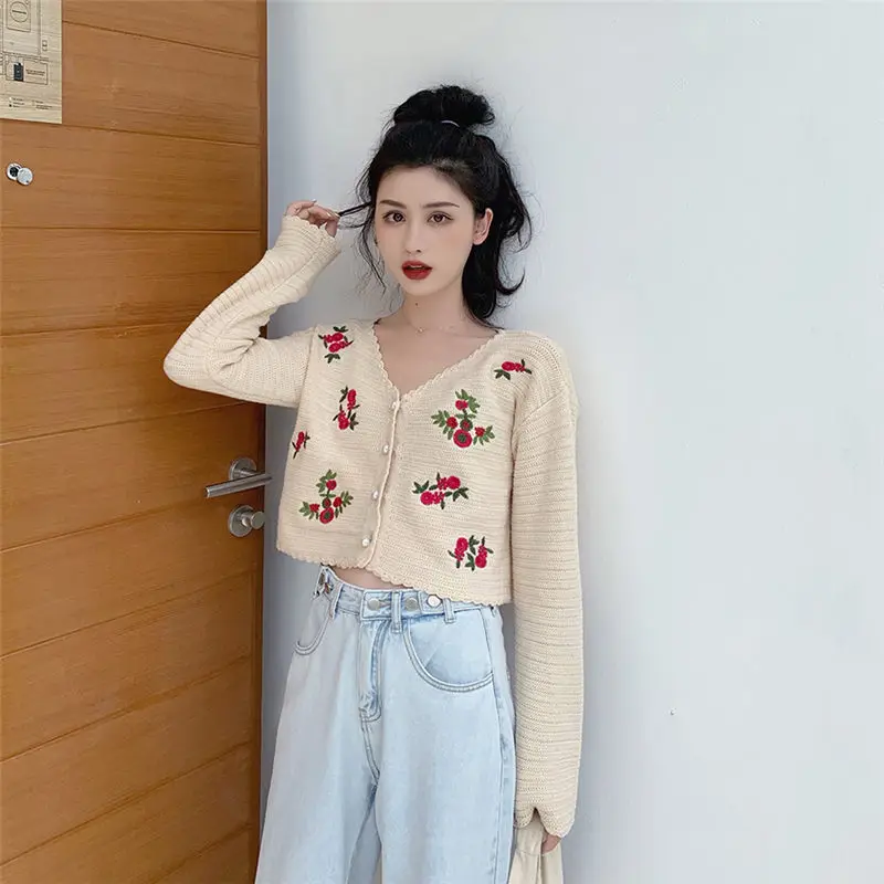 

Girls High Waist Embroidery Hook Floral Cardigans Women V-Neck Brief Loose Casual Knitted Sweater Tops