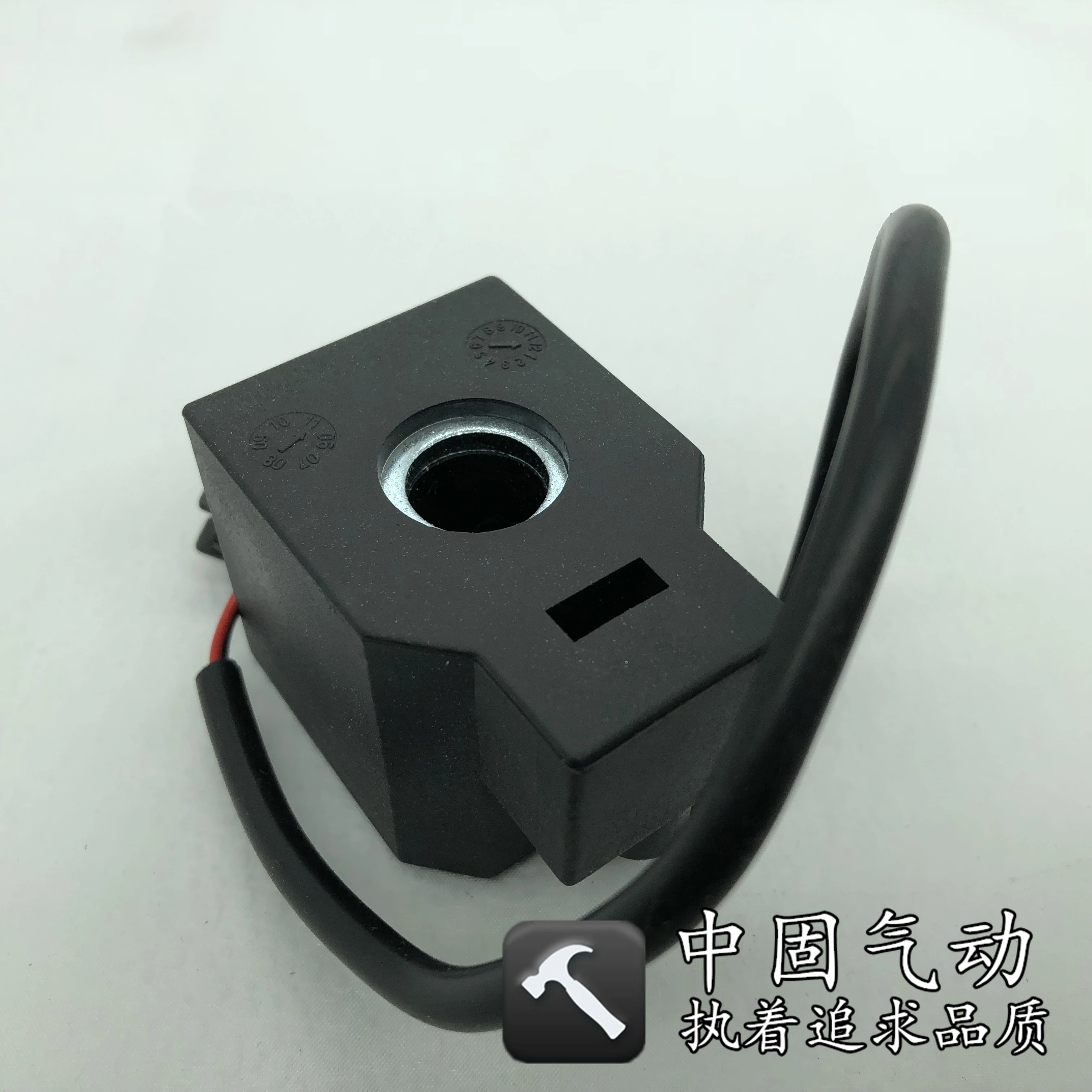 Excavator accessories suitable for modern R55 R210/220-5 walking safety pilot solenoid valve coil