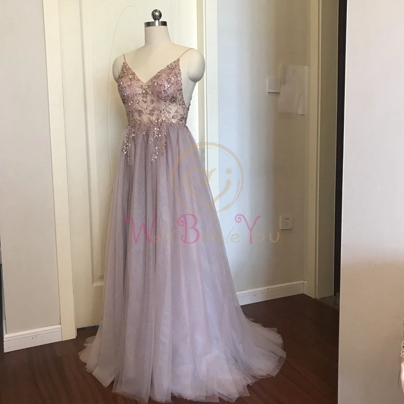 Vestido de fiesta largo con cuentas rosas, Elegante, transparente, línea A, tul dividido, cuello en V, vestido de noche con tirantes finos, 2024