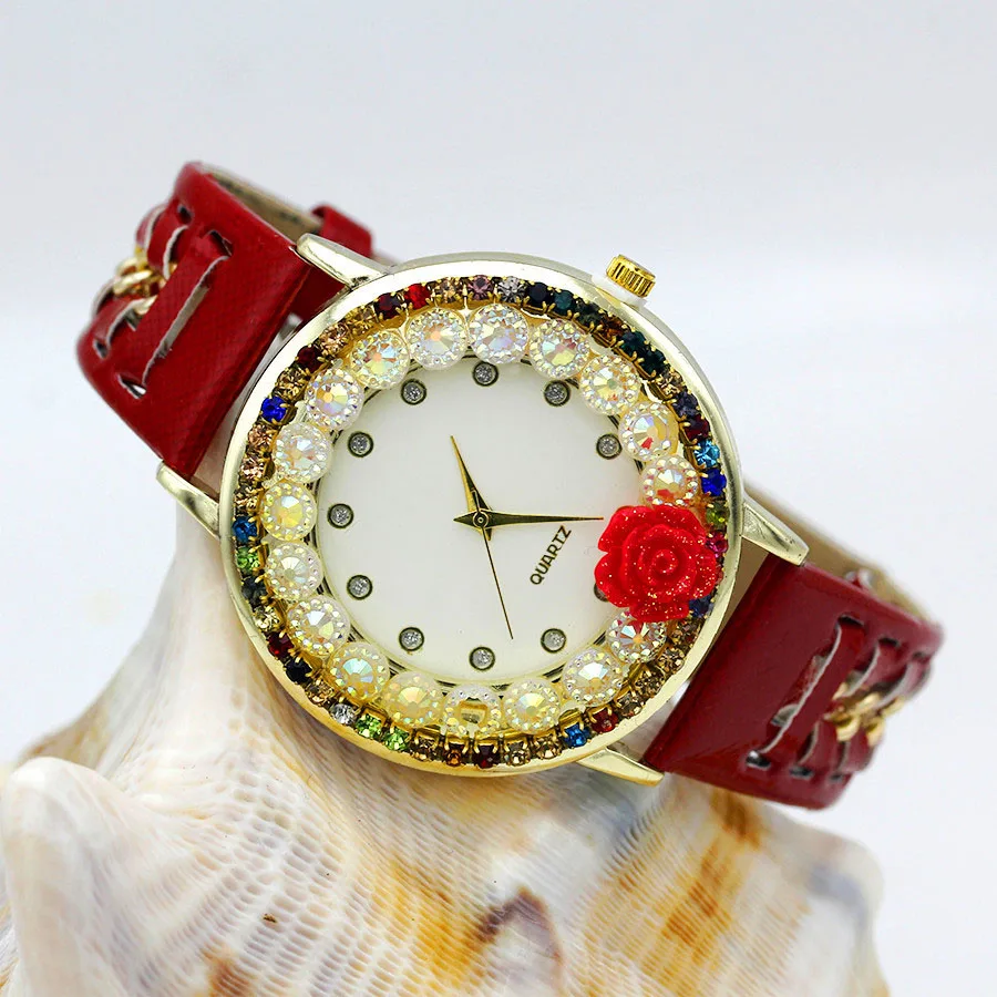 Reloj de pulsera tejido a mano de flores para mujer, reloj de vestir de Color rosa, correa de cuero de diamantes de imitación brillantes, reloj de niña dulce, nuevo