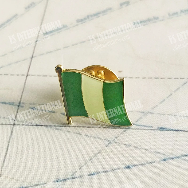 Nigeria National Flag Lapel Pins Crystal Epoxy Metal Enamel Badge Paint Brooch Souvenir Suit  Personality  Commemorative Gifts