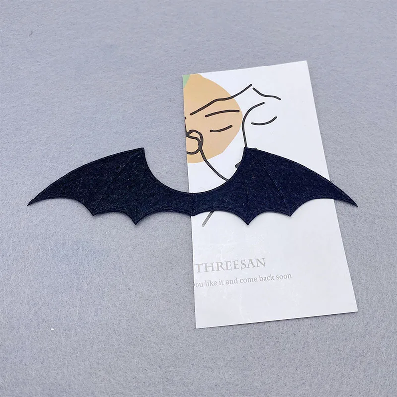 45 Stück/Los 15*4CM Filzstoff Dämonen-Fledermausflügel gepolsterte Applikationen für DIY Halloween-Kostüm Vampir-Haarspangen-Dekorationsaufnäher – Detail 4