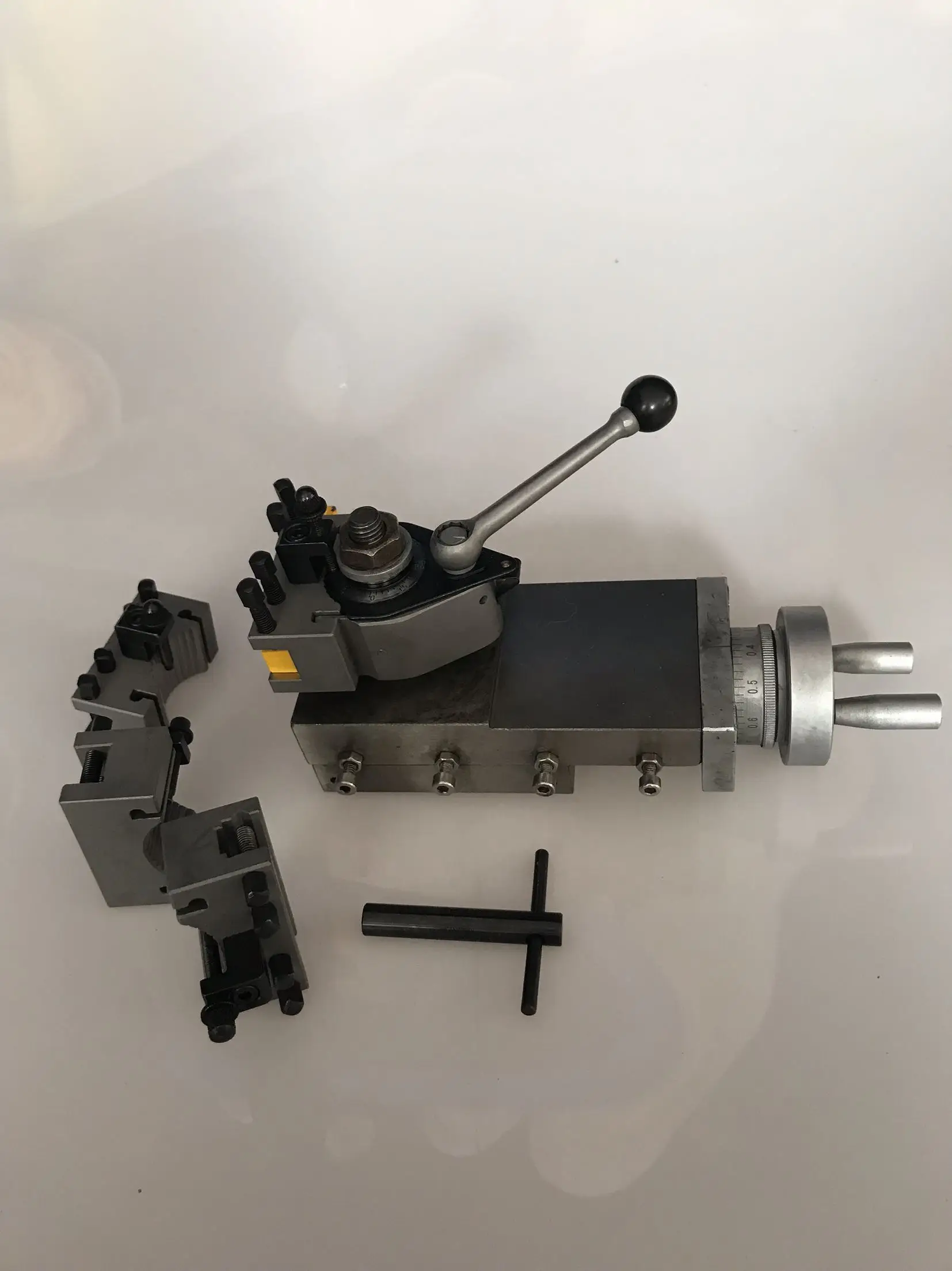 Aa type lathe quick change tool post European square knife holder small knife machine assembly lathe gold accessories