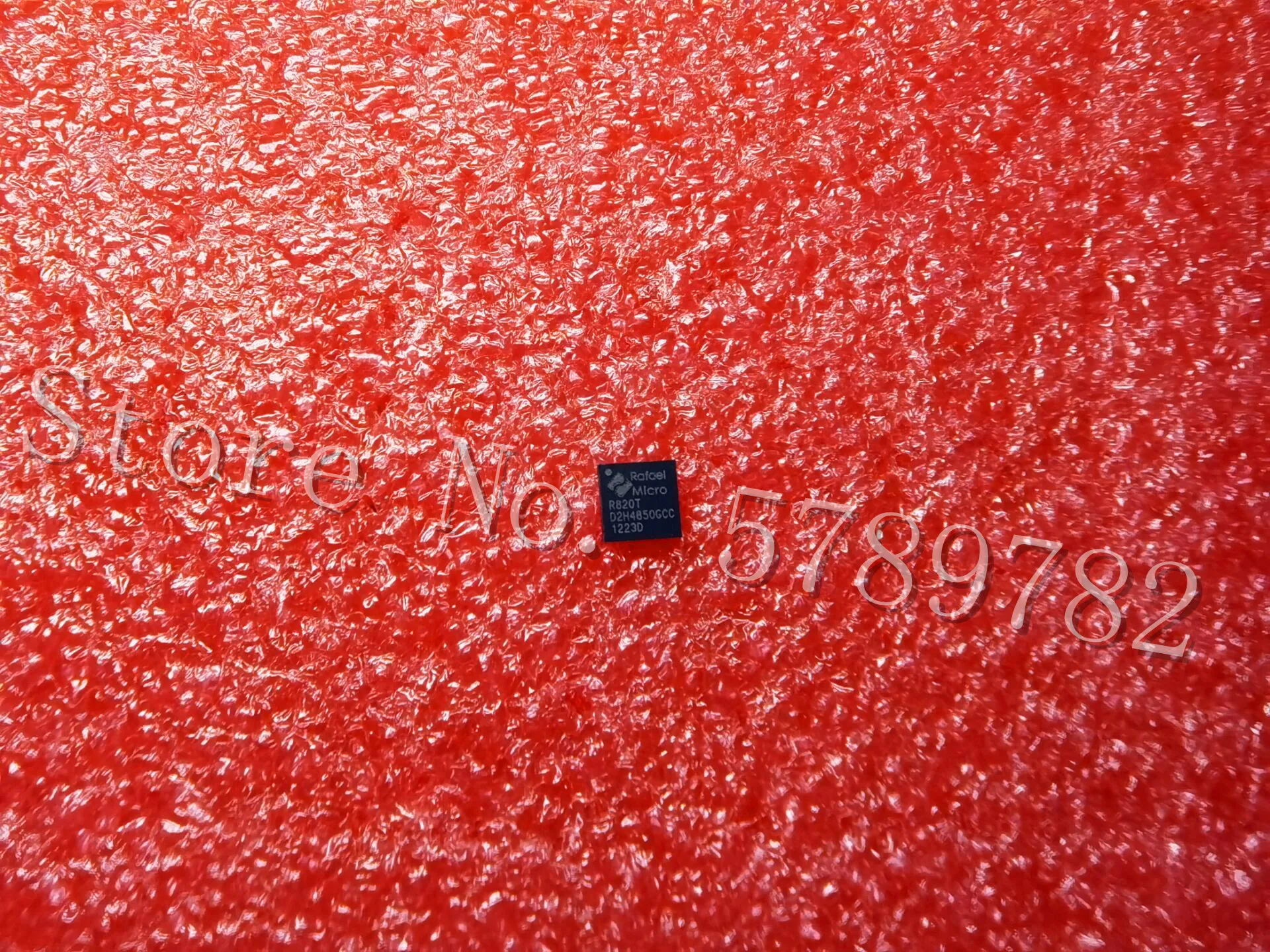 1 sztuk/partia R820T R820T2 QFN