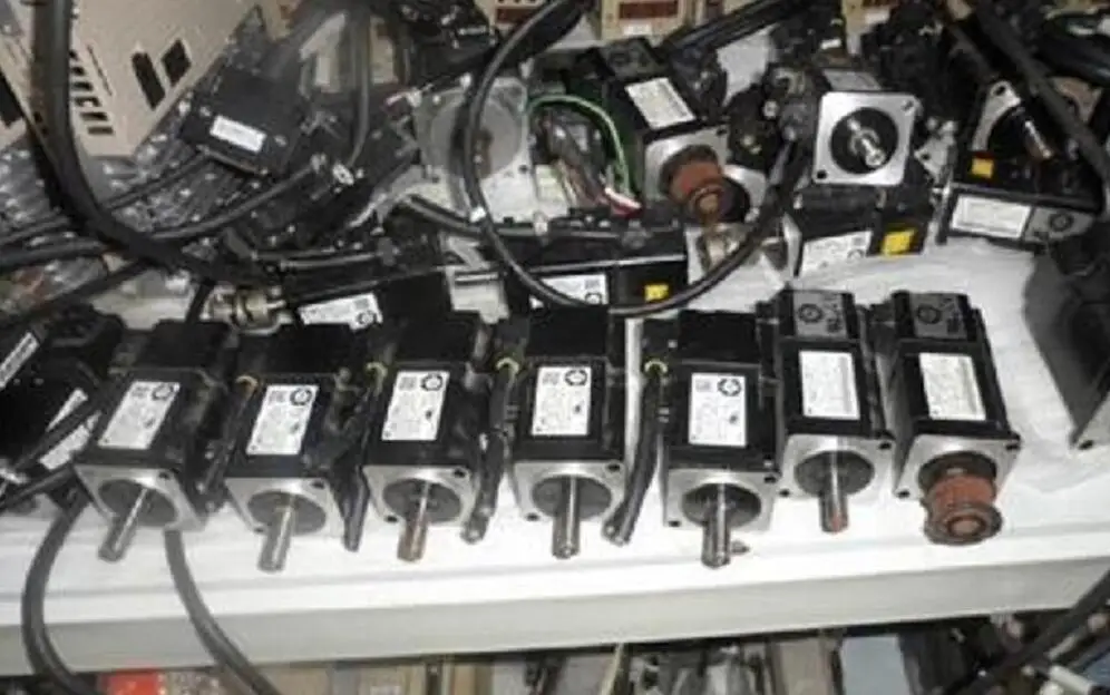 SGMP-02A3TM11 Used in good condition