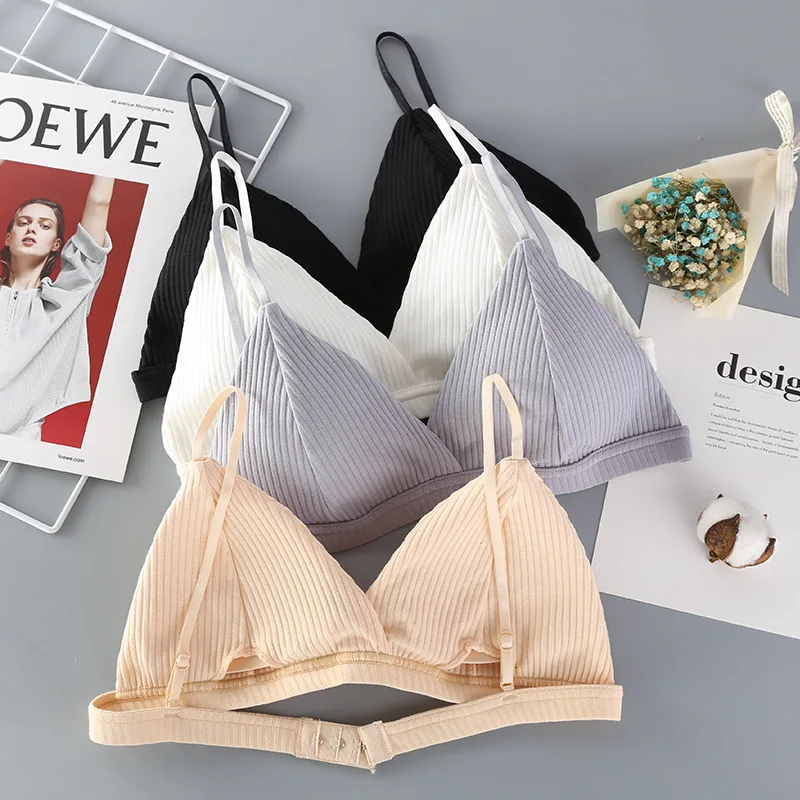 Damski bawełniany biustonosz push-up, prążkowany biustonosz typu bralette z trójkątnymi miseczkami, bez fiszbin, seksowna bielizna damska, prosta bielizna z niskim tyłem i pojedynczym zapięciem na haftki.