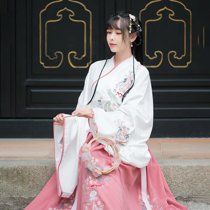 

Ming Tang Dynasty Elegant Costume Cosplay Pink Hanfu Robe Fairy Dress Carnival Outfits for Women Traditional Chinese Clothing