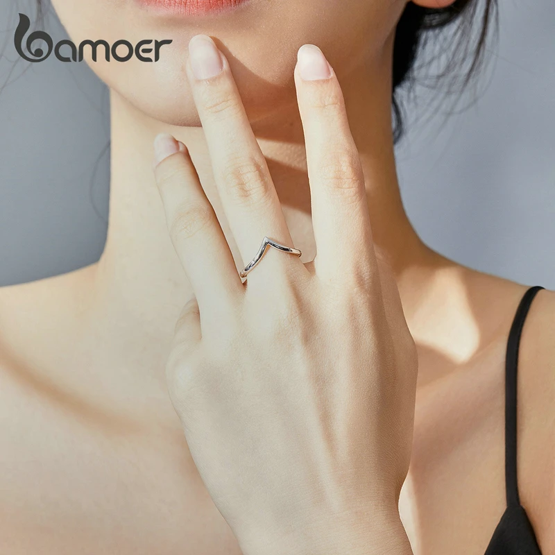 bamoer Authentic 925 Sterling Silver Heart Finger Rings for Women Minimalist Simple Ring for Wedding Engagement Jewelry SCR622