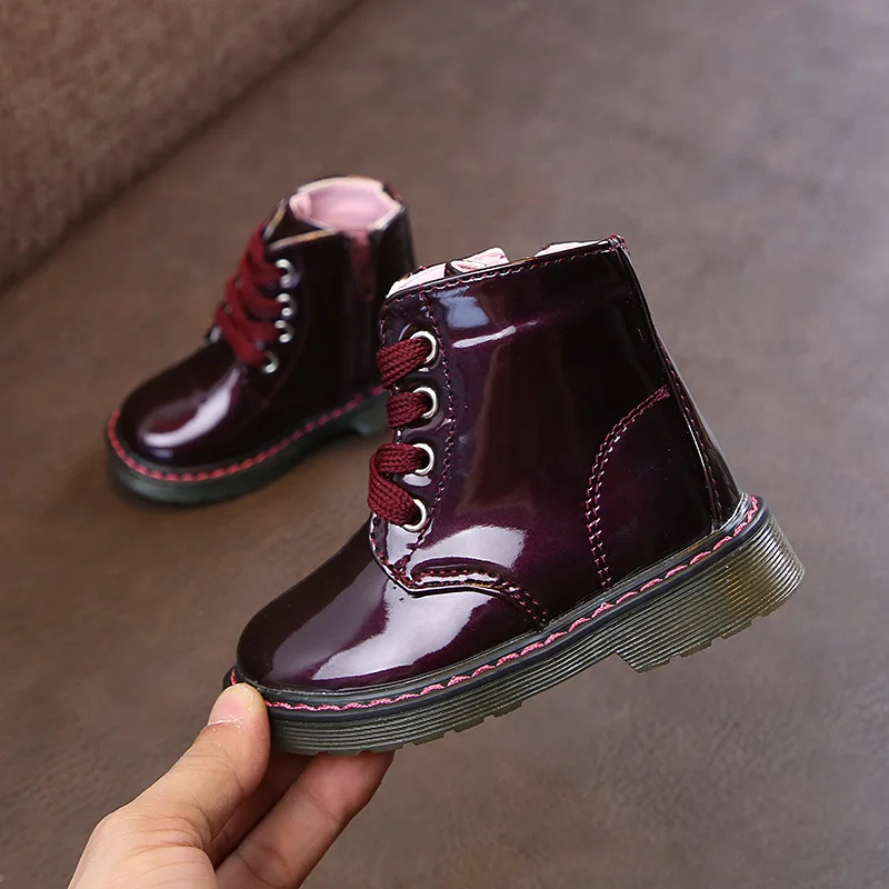 Botas de cuero PU para niños y niñas, zapatos cálidos de moda para niños pequeños, primavera y otoño, invierno, novedad