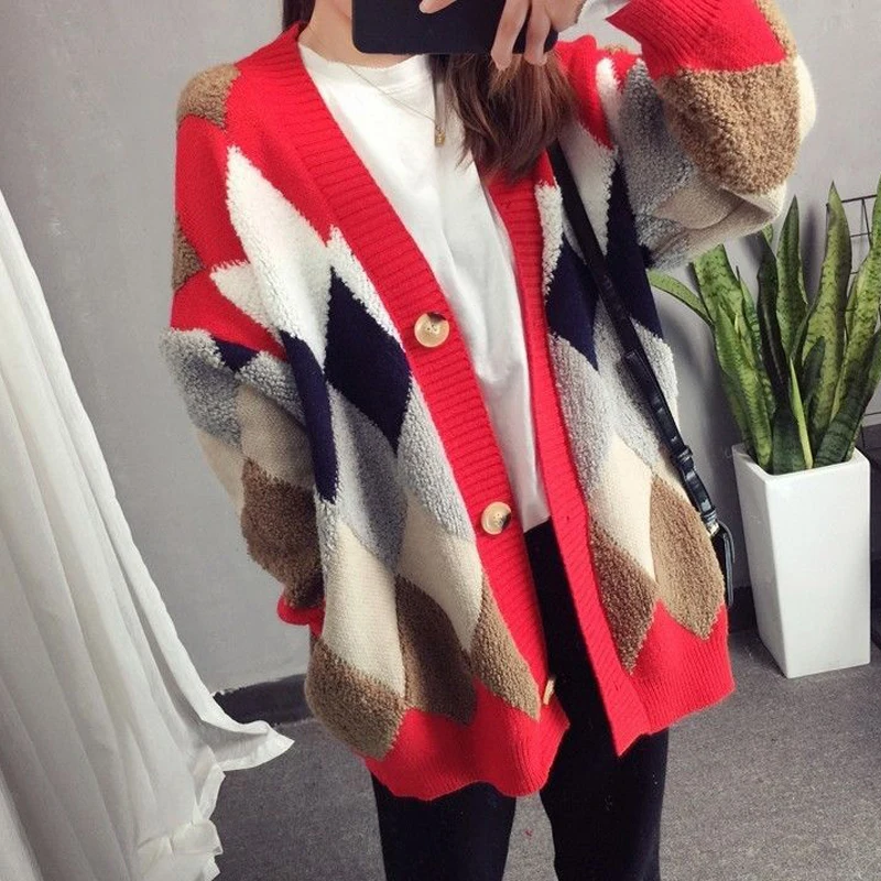 

Autumn Spring Women Sweater Loose Long Sleeve Cardigan with Buttons Deep V-Neck Female Knitted Sweater Argyle Cardigans for Lady