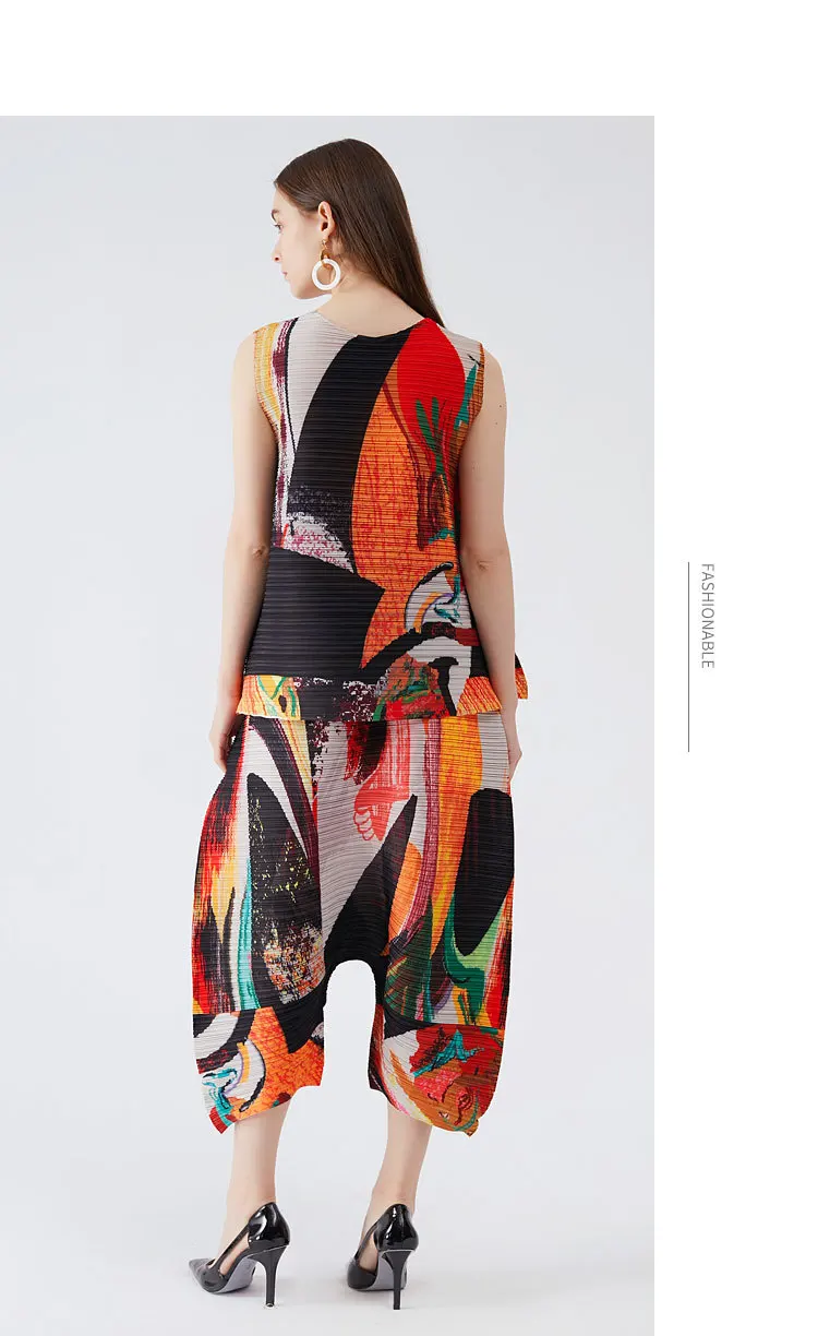 HOT SELLING Miyake Fashion fold sleeveless o-neck T-shirt + ankle-length pants Personality abstraction print suit IN STOCK