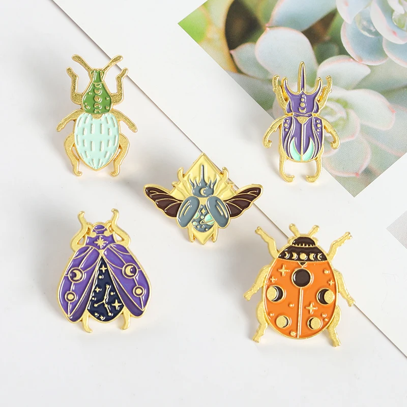 Insect Enamel Pin Bugs Badges Colorful Animal Alloy Metal Brooch Bag Hat Backpack Accessories Men Women Jewelry Gifts Wholesale