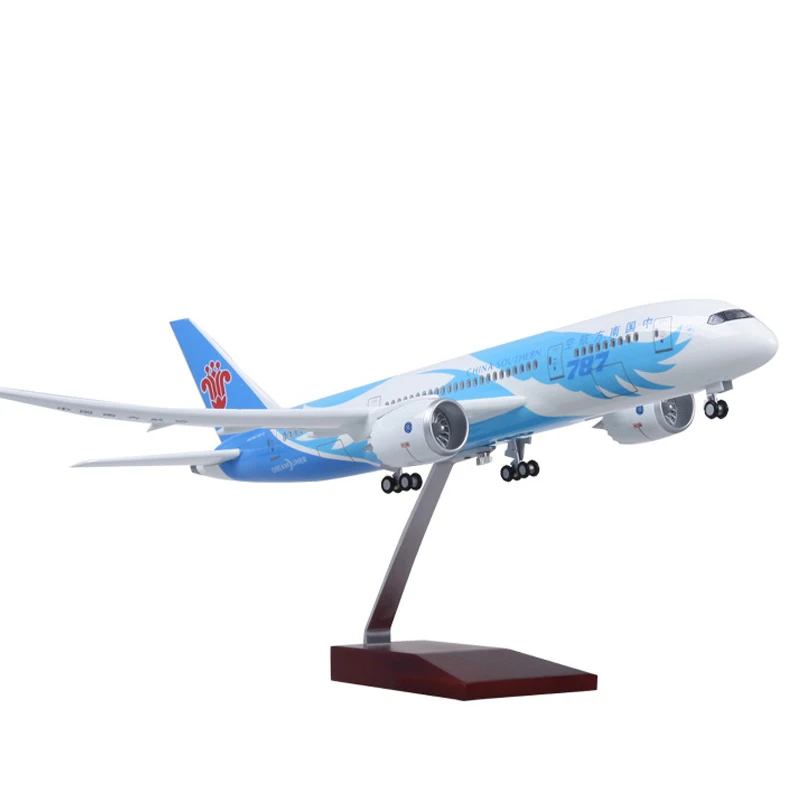 43CM China Southern Airlines B787 787 Airplane Model with Wheel and Light 1:130 Resin Aircraft Toy For Collection Gift Display