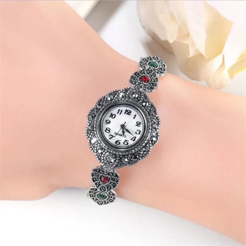 Tracked Girls Ancient Silver Plated Bracelet Jewelry Female Red Crystal Heart Quartz Watch Women Hand Accessories Ladies Watch