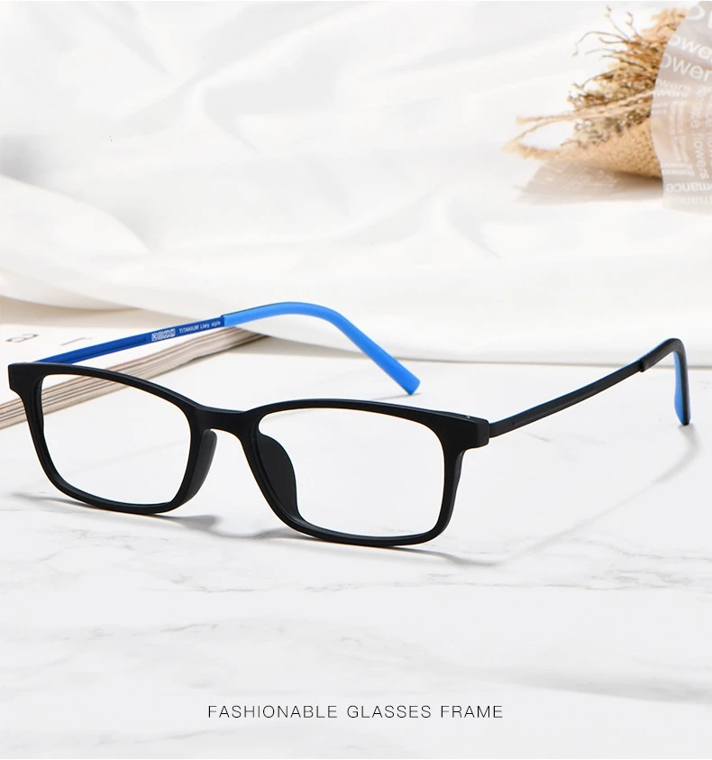 Yimaruili ultraleichte bequeme reine Titan tr90 kleine Rahmen Myopie Brillen quadratische optische Brille Rahmen Männer und Frauen – Detail 5