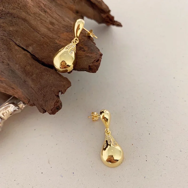 

Silvology Teardrop Stud Earrings 925 Sterling Silver Zircon Glossy Water Drop Elegant Earrings for Women Gold Friendship Jewelry