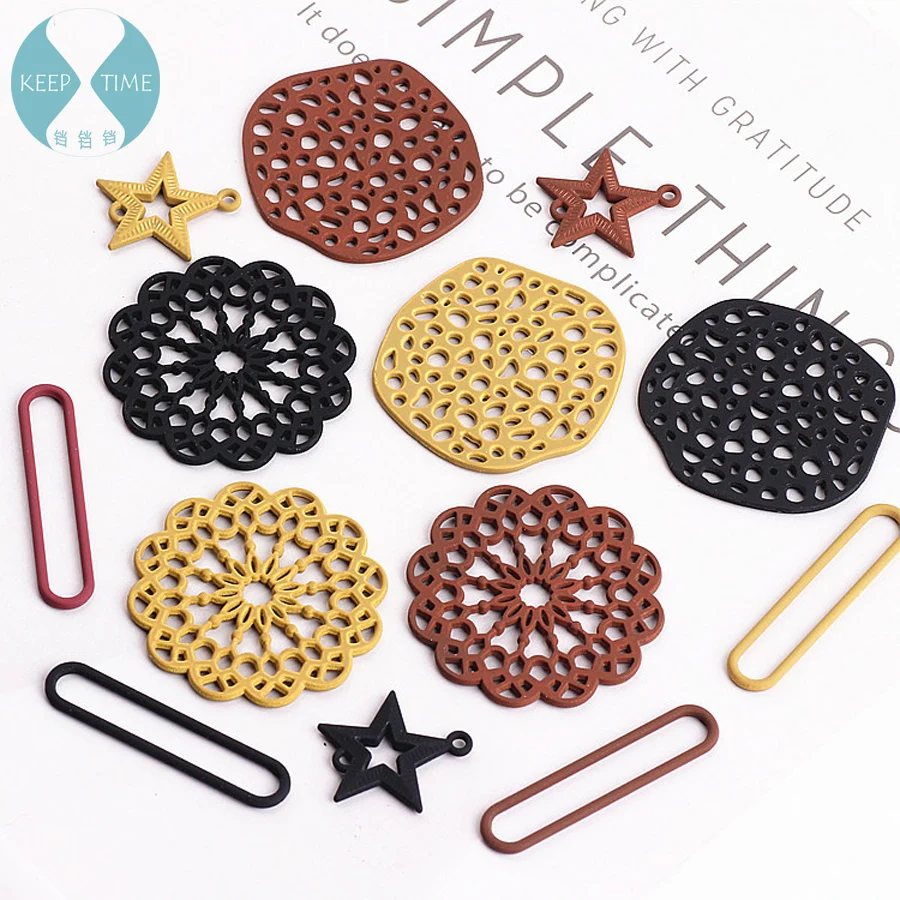 

DIY accessories alloy spray lacquer hollowed-out round disk five-pointed star earrings earrings material pendant