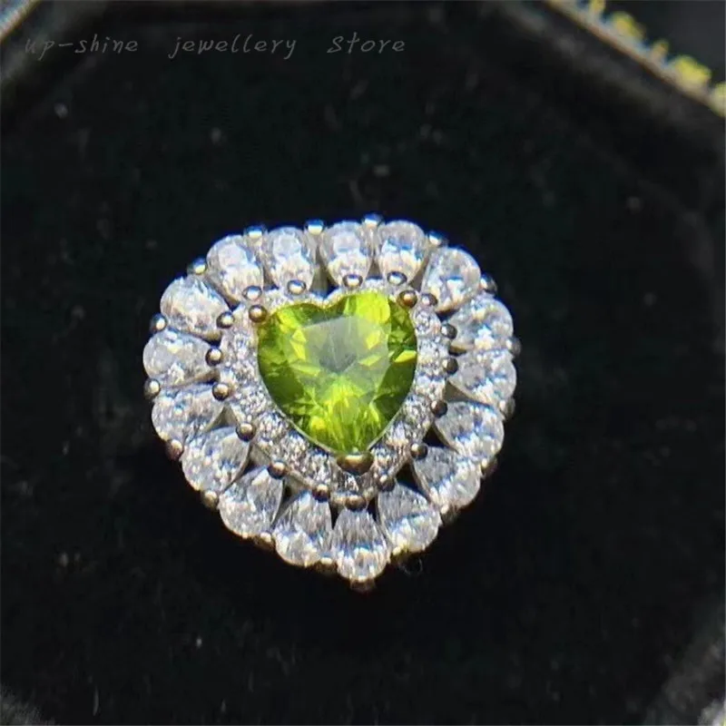 

New natural peridot ring, 925 silver ring, women's ring, exquisite craftsmanship, simple atmosphere