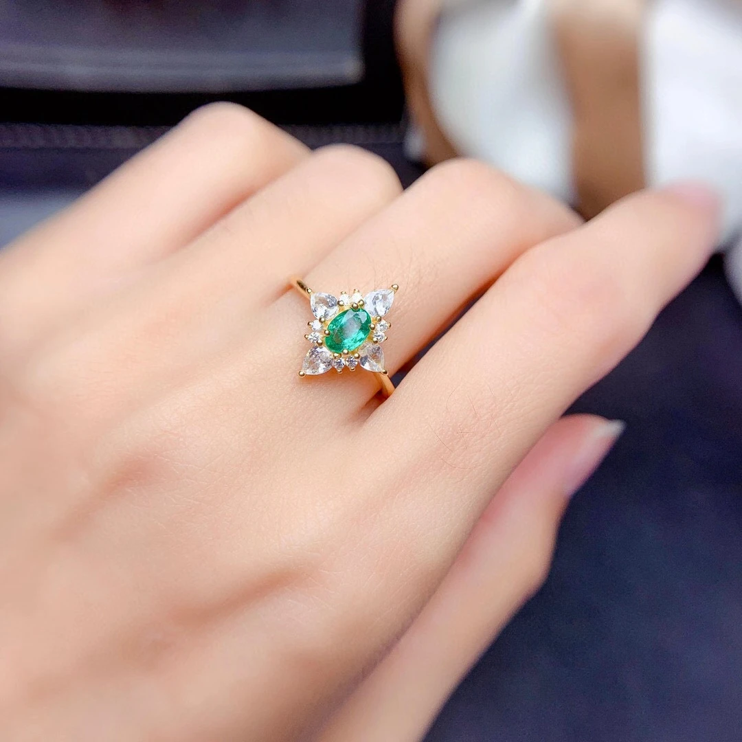 

Dazzling Silver Gemstone Ring for Engagement 4mm*6mm Natural Emerald Ring Solid 925 Silver Emerald Jewelry