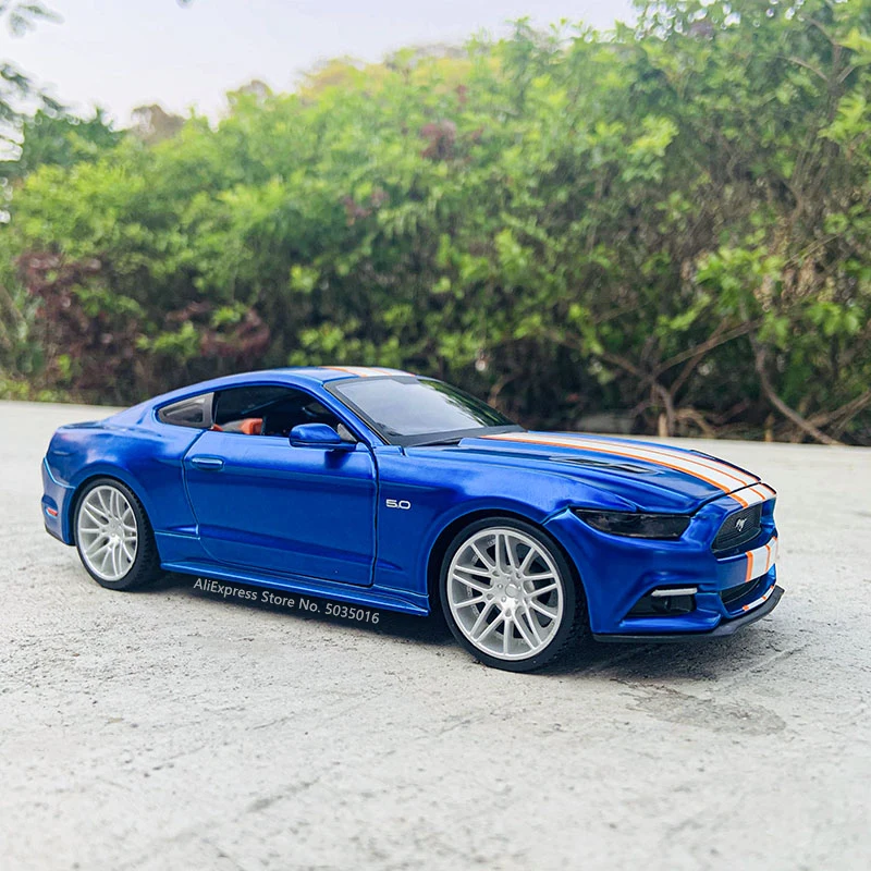 Maisto 1:24 Ford Mustang-GT simulation alloy car model crafts decoration collection toy tools gift