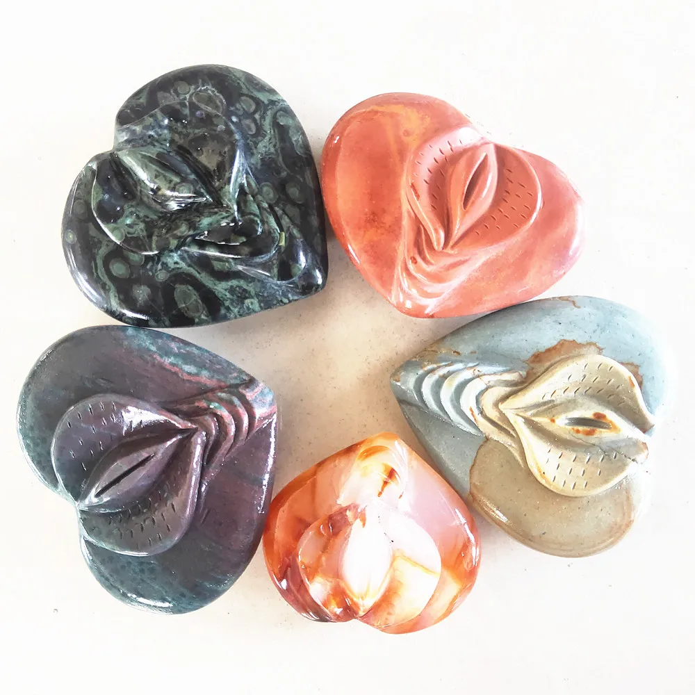 Crystal Stones Carved Vulva Natural Agate Quartz Source Of Life Figurine Peacock Gemstone Women Aesthetic Ornament Healing Reiki