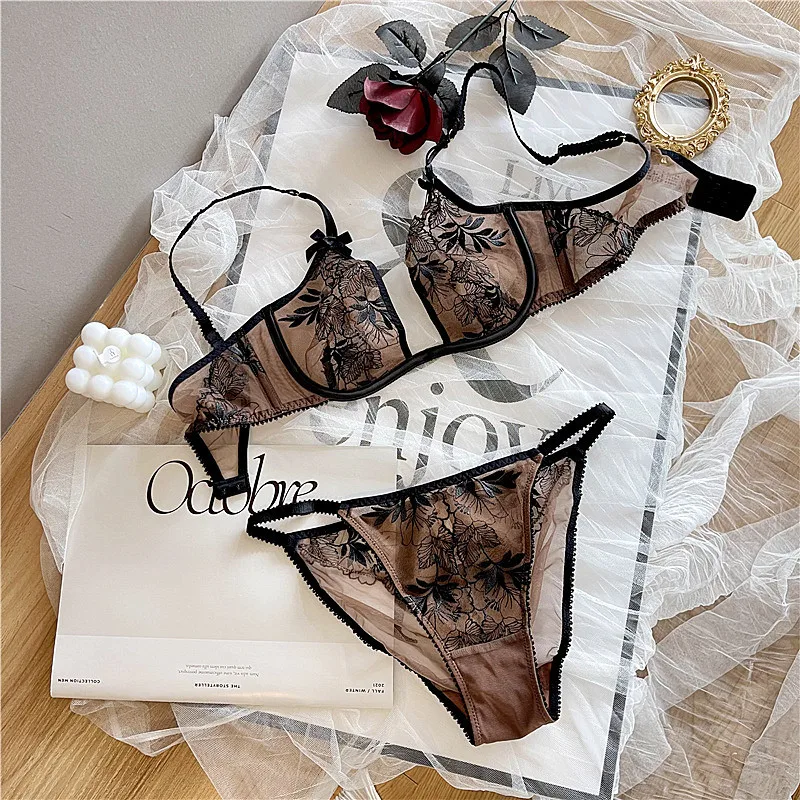 Light luxury embroidery ultra-thin sexy transparent underwear women\'s big breasts U-shaped lace bra set summer