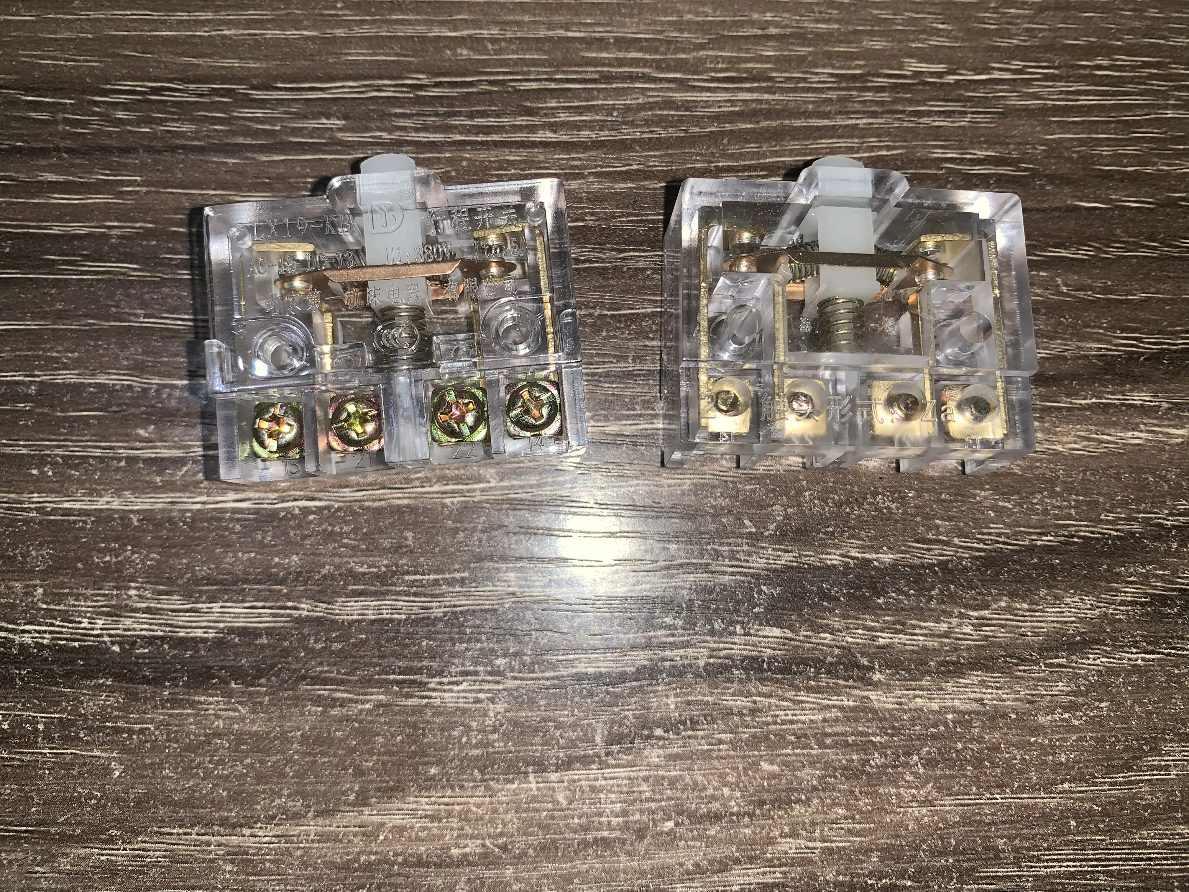 

Дорожный переключатель LX19-KB Пекина No.1 Завод электроприборов для станков