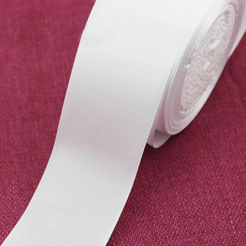 White Single Face Satin Ribbon Wholesale Gift Wrapping Christmas ribbons