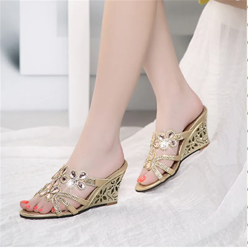 Women Summer New Wedges High Heels Rhinestone Flowers Fashion Slippers Fretwork Shoes Big Small Size Sexy Slides Sandals C0054