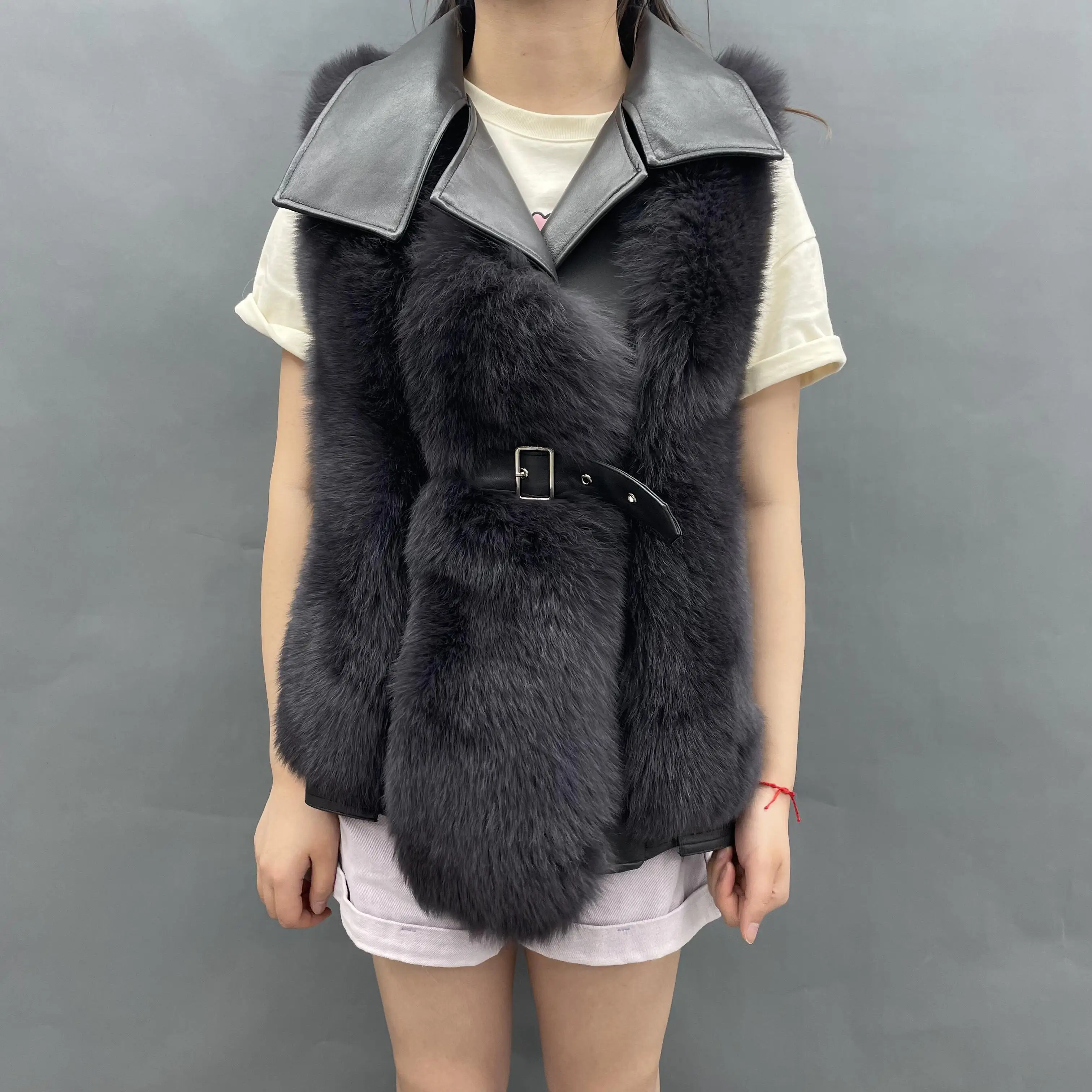 Fashion Design Fur Leather Waistcoat Cropped Neck Genuine Stripe Fox Skin Winter Warm Vest For Women