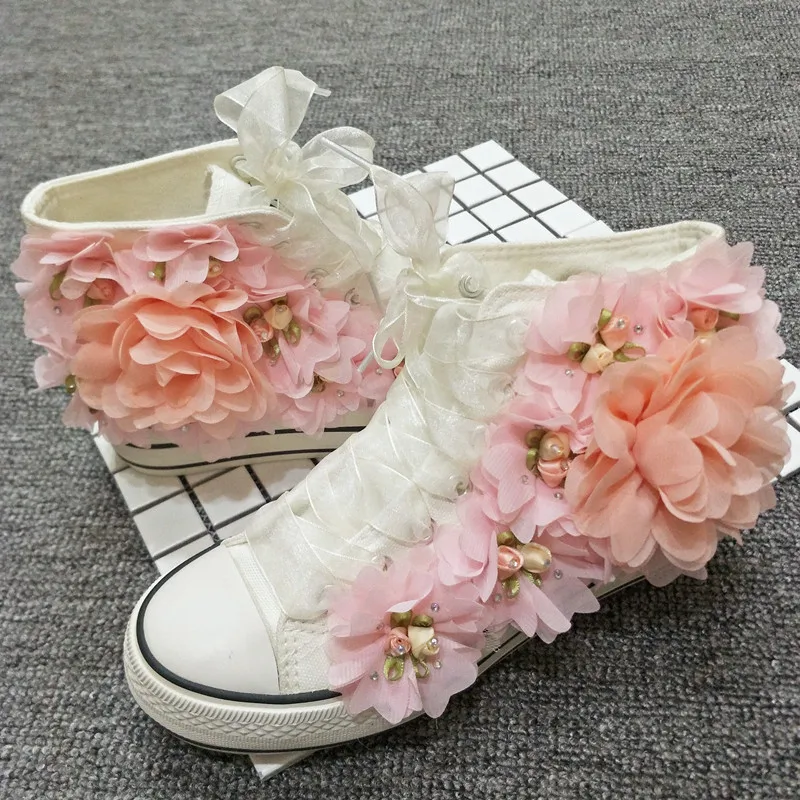 Handmade New Flower Canvas Shoes for Women Rhinestones Pink Lace Flower Students Lady Casual Shoes White Platform Sneakers