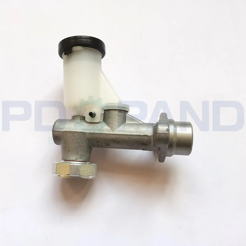 Clutch Master Cylinder 30610-VB001 30610-VB000 forNissan PATROL GR II Wagon (Y61) 2.8D 3.0D 4.8D