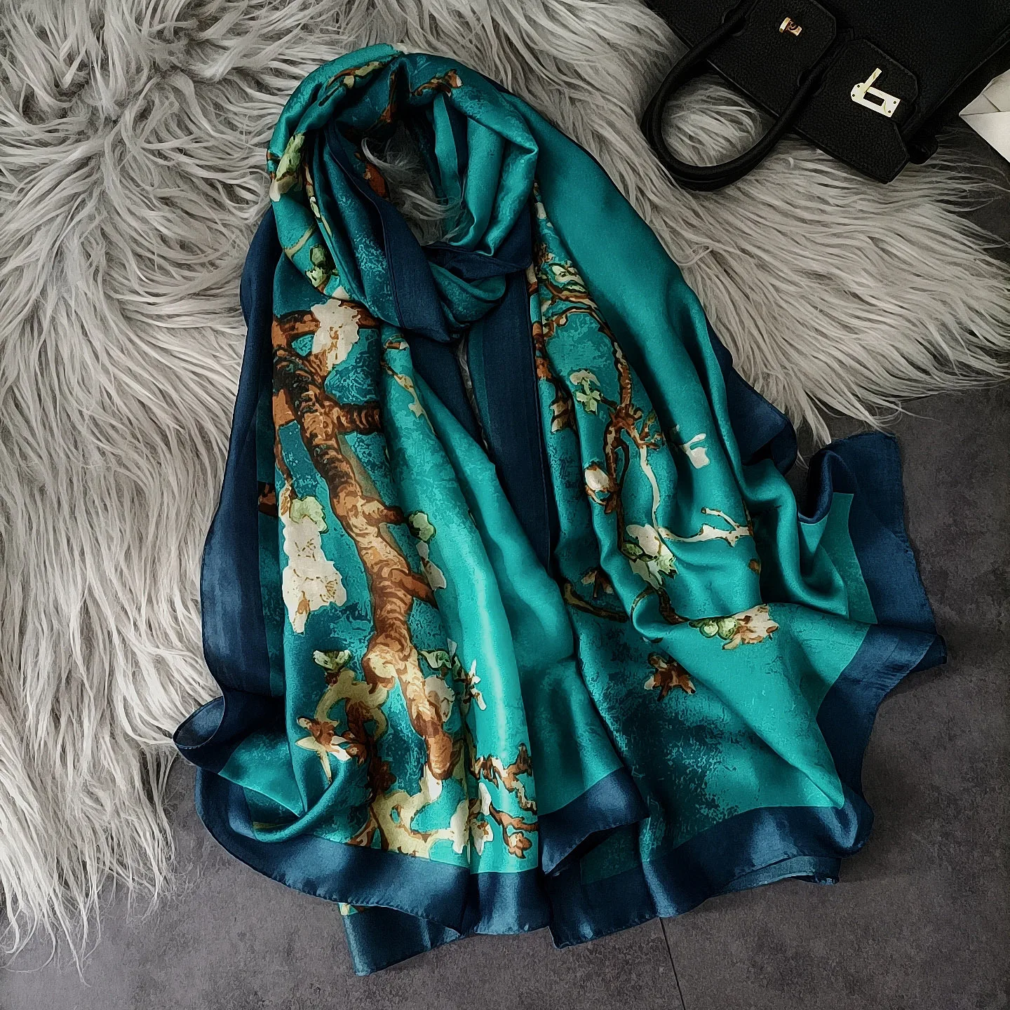 2021 Luxury Brand Women Scarf Summer Silk Scarves Shawl Lady Wrap Soft Female Echarpe Designer Beach Bandana foulard muffler