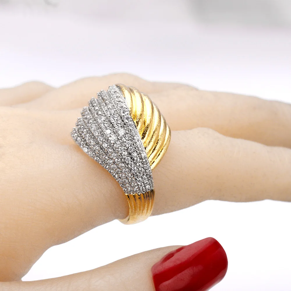 Bride Talk 2023 Frosted Rings Bold With Cubic Zirconia Stones Bride Engagement Party Saudia Arabia High Quality Jewelry
