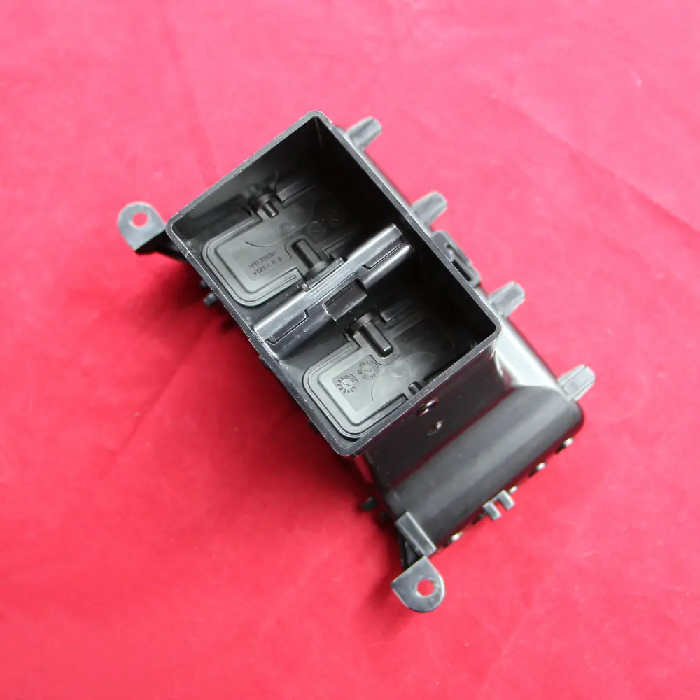 Apply to Passat B8L Air outlet of rear air conditioner Piano paint style Air conditioner outlet grille 3GD 819 203 3GD819203
