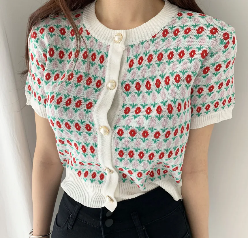 

Women Summer Button Up Knitted Top Jacquard Floral Crop Top Korean Style Fashion Short Sleeve Ladies Top