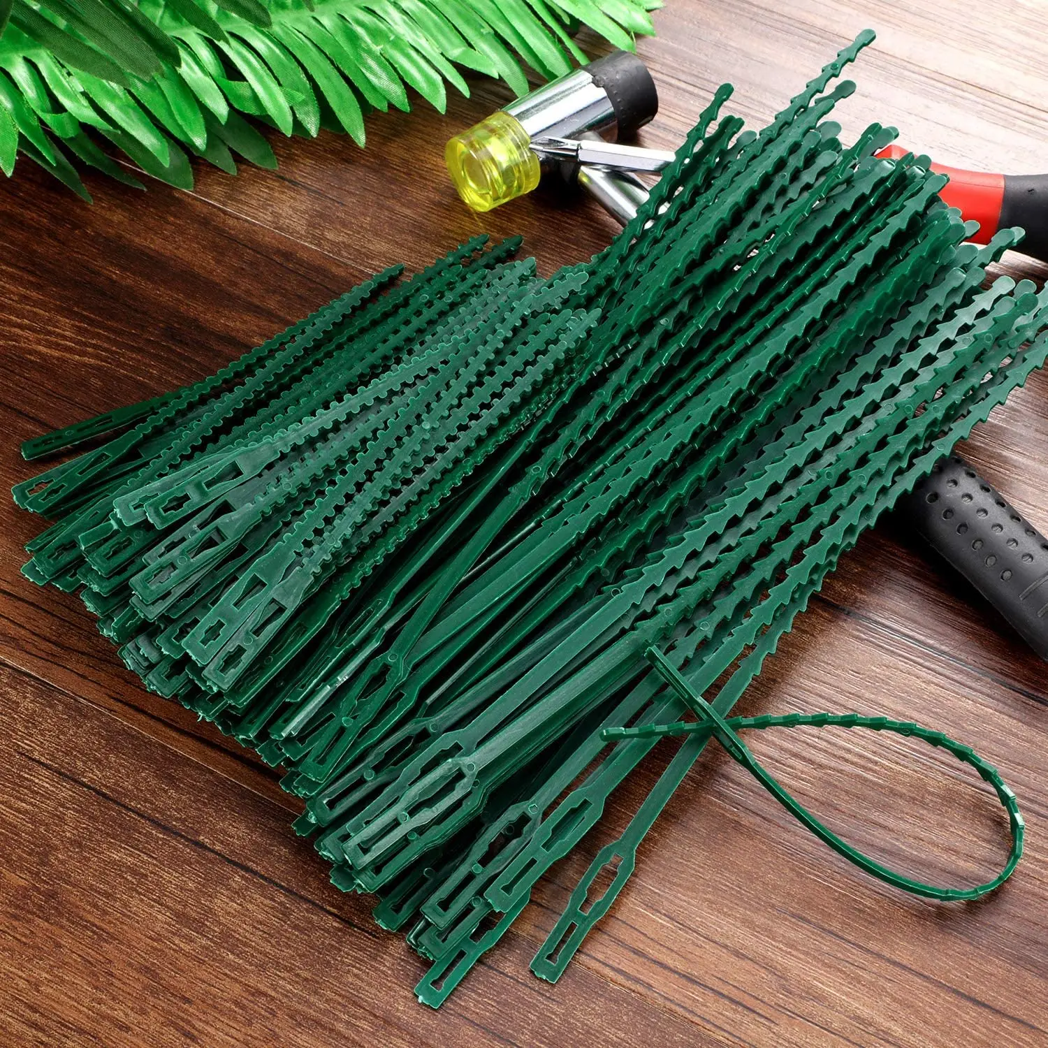 50 Pieces Adjustable Flexible Garden Plant Twist Ties Multi-Function Sturdy Plant Support Tree Shrub 13.5cm/ 22.5 cm