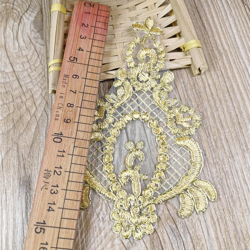 30 Stück Gold-Rote Spitzenapplikationen, Knochenförmige Blumen-Stickerei-Patches, Handgefertigte DIY-Applikationen für Hochzeitskleider, Kopfschmuck, Braut-Spitzenpatch