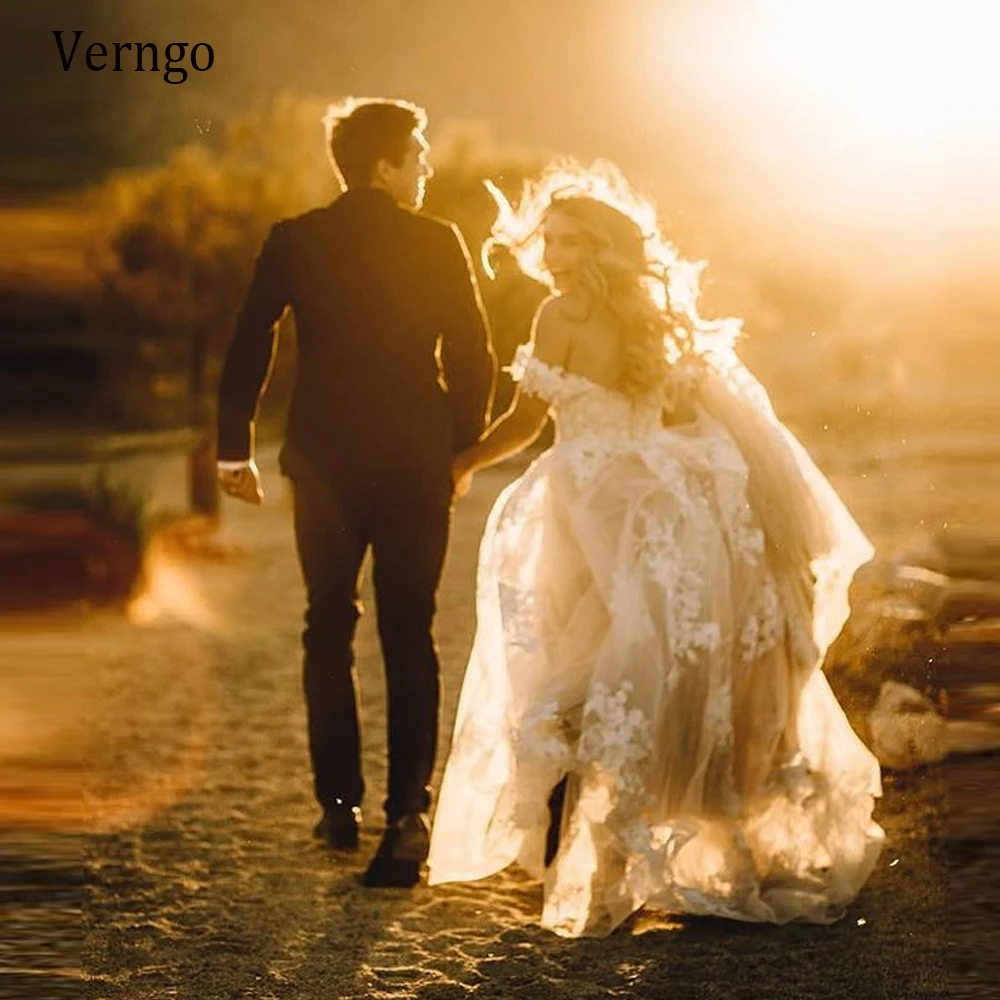 

Verngo 2021 New Boho BeachA Line Dusty Tulle Wedding Dresses With Lace Applique Off the Shoulder Country Bridal Gowns Plus Size