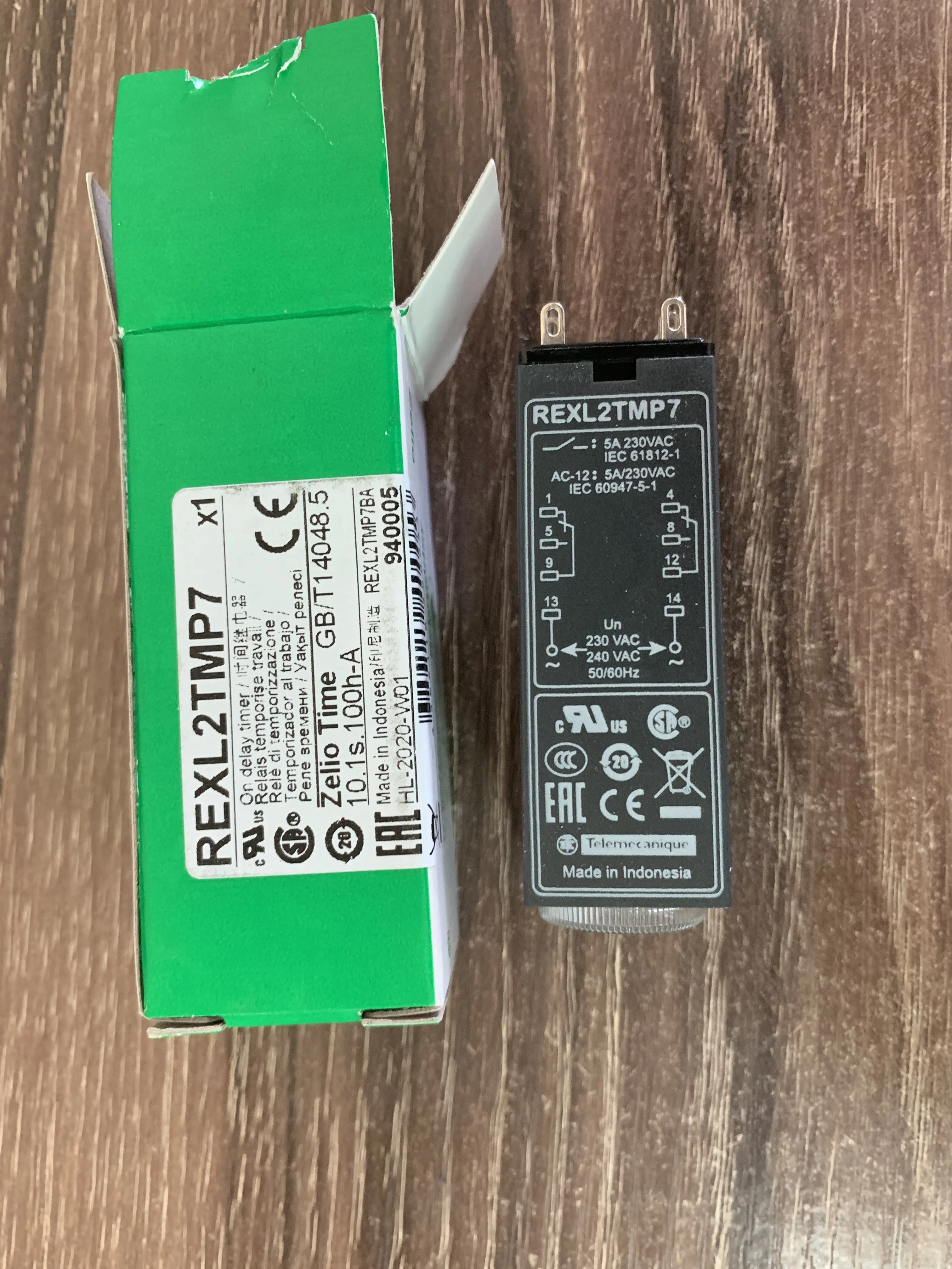 

Genuine original Schneider TE time relay REXL2TMP7 AC230V