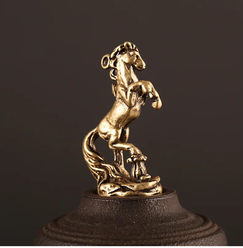 antique Handmade solid Brass horse craft DIY Pendant desktop ornament Miniature Fitting Keychain ring Pendant accessories a3862