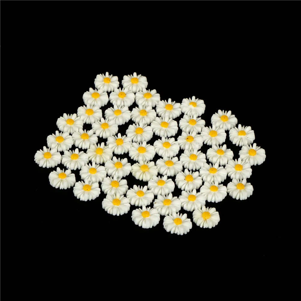 50PCS Fiore della Margherita Della Resina di Flatback Cabochons Scrapbook Craft 10 millimetri FAI DA TE Ornati E Decori Decorazione Del Telefono