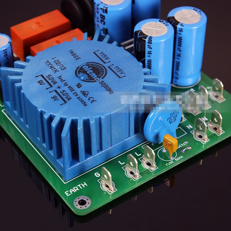 Изолированный источник питания мощностью 2 кВт, Hi-Fi аудио, сбалансированное соединение, немецкий блок, кольцевой изолированный крупный рогатый скот