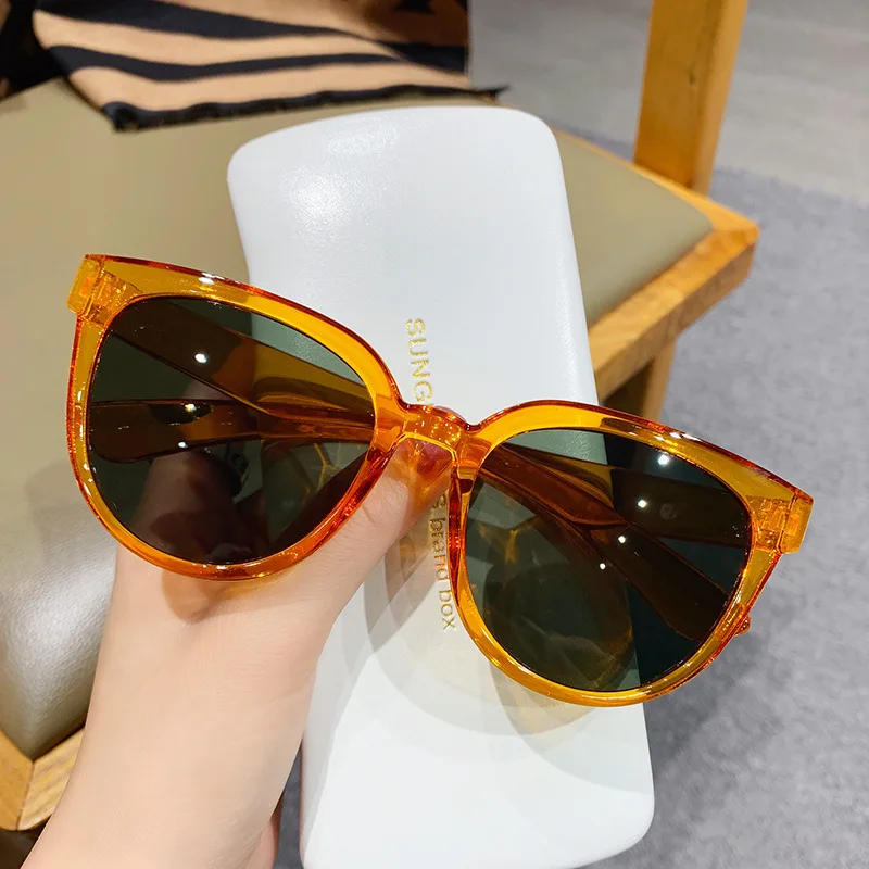 Cat Eye Fashion Sunglasses Women Vintage Luxury Brand Designer Black Glasses Sun Glasses For female UV400 Eyewear Shades