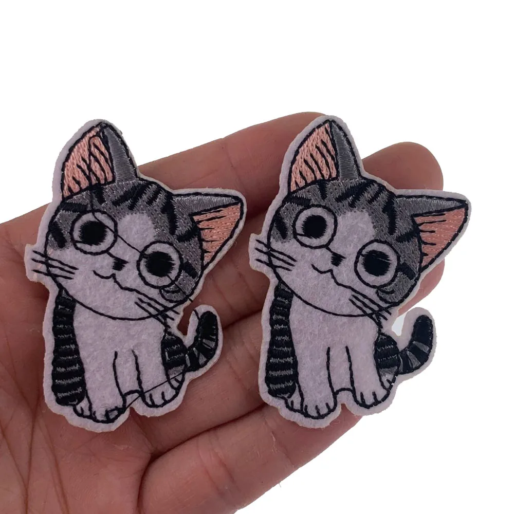 5Pcs Animal Cute Rabbit Embroidered Patches For Clothing DIY Iron On Patch On Kid Clothes Sewing Stickers Craft Accessories